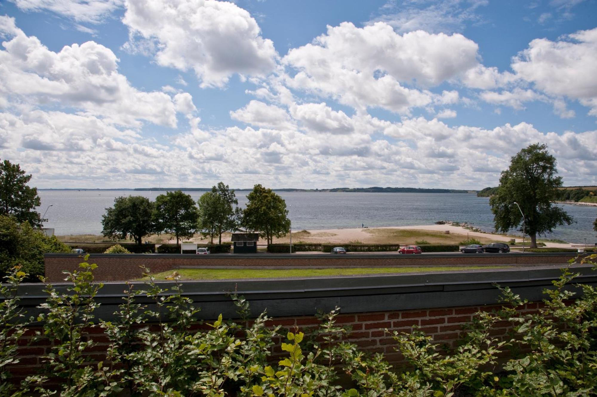 Hotel Sonderborg Strand Exterior photo